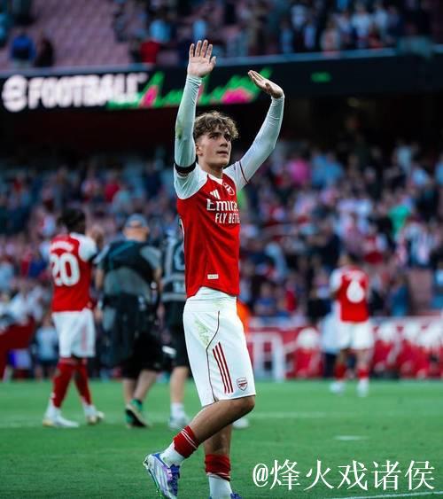 本怀特伤停一个月!波媒曝阿森纳竞逐波兰边路新星 本怀特伤停一个月!波媒曝阿森纳竞逐波兰边路新星